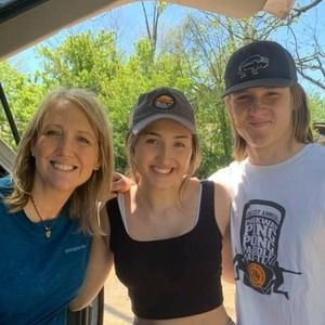 Meet your Posher, Kim